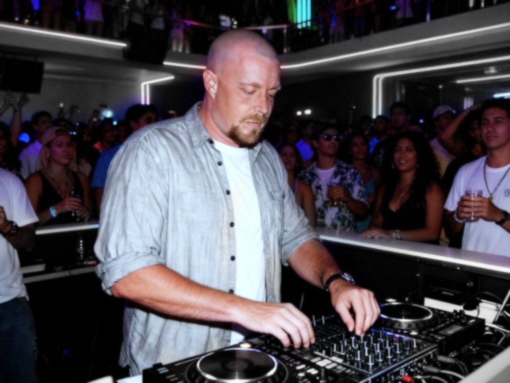 DJ KenThePartyMan FUBAR Nights photo 23 - fubarnights.com South Florida nightclub party