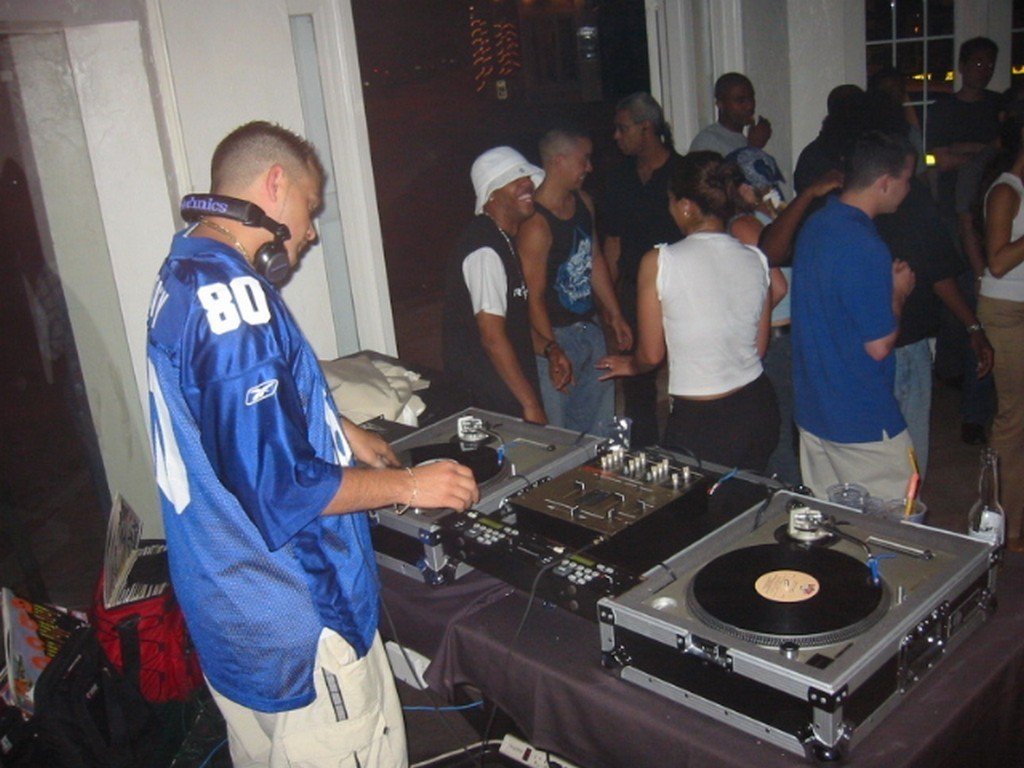 DJ KenThePartyMan FUBAR Nights photo 47 - fubarnights.com South Florida nightclub party