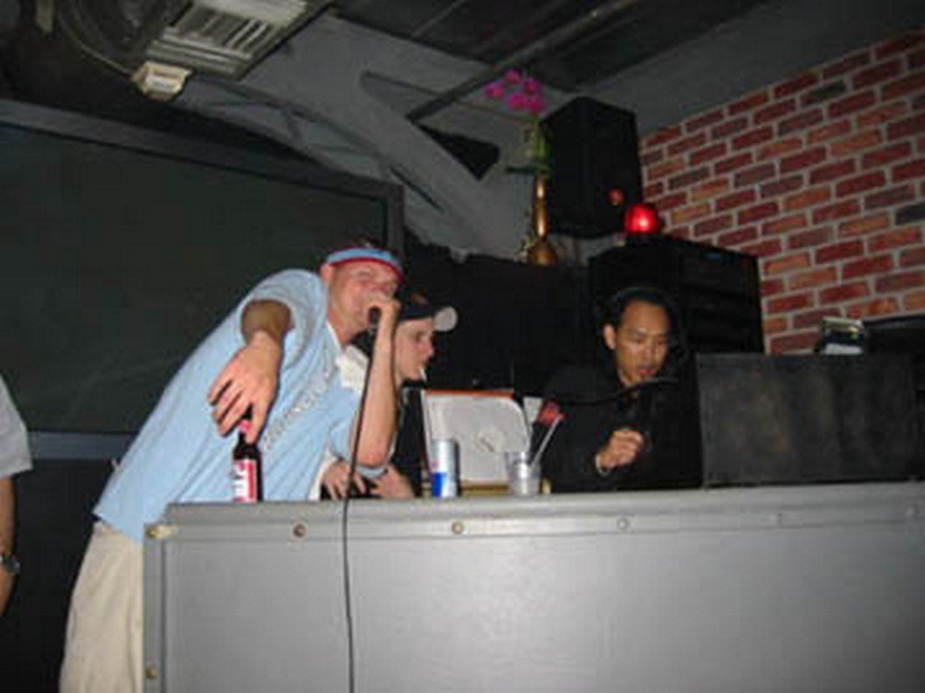 DJ KenThePartyMan FUBAR Nights photo 190 - fubarnights.com South Florida nightclub party