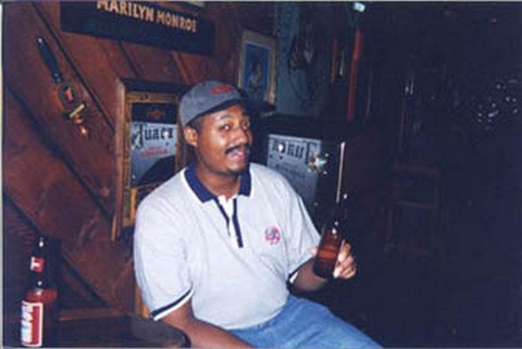 DJ KenThePartyMan FUBAR Nights photo 197 - fubarnights.com South Florida nightclub party